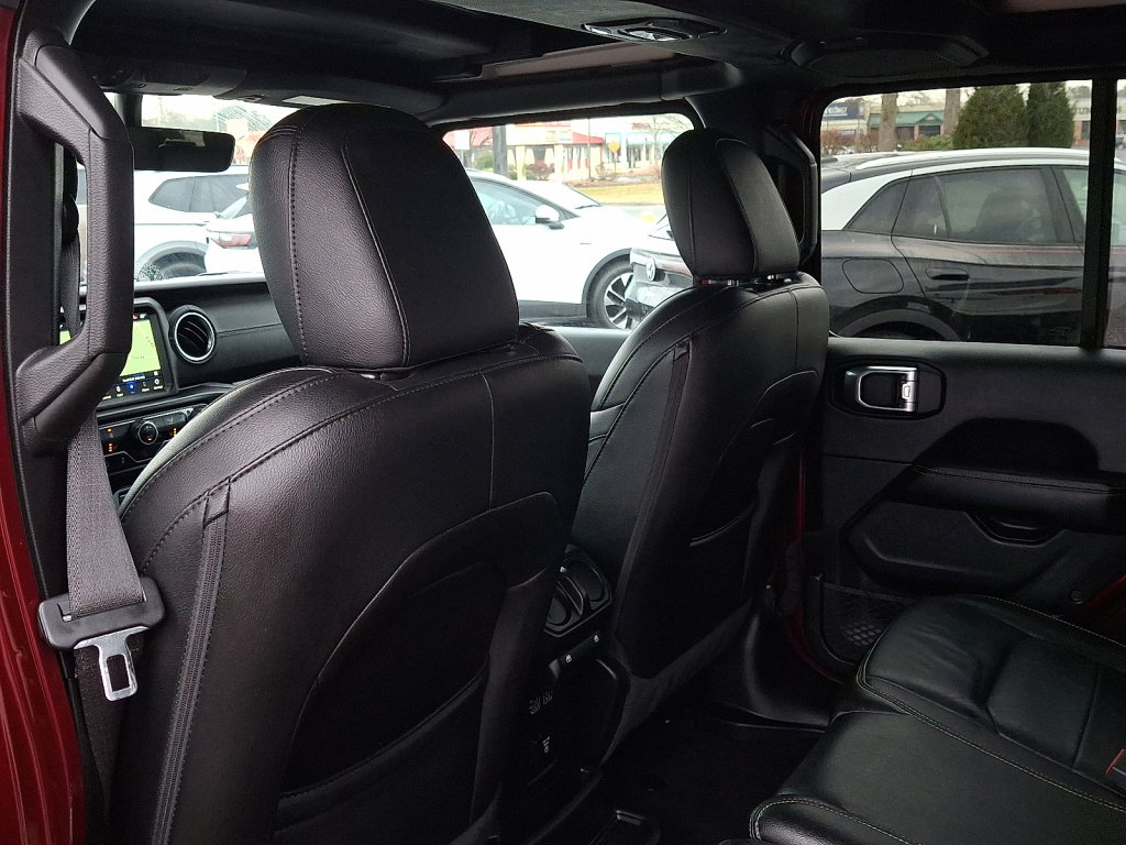 Used 2021 Jeep Wrangler Unlimited Sahara image 20