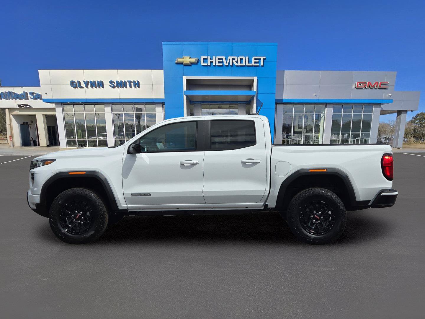 New 2026 GMC Canyon Elevation w/ Convenience Package RWD image 8