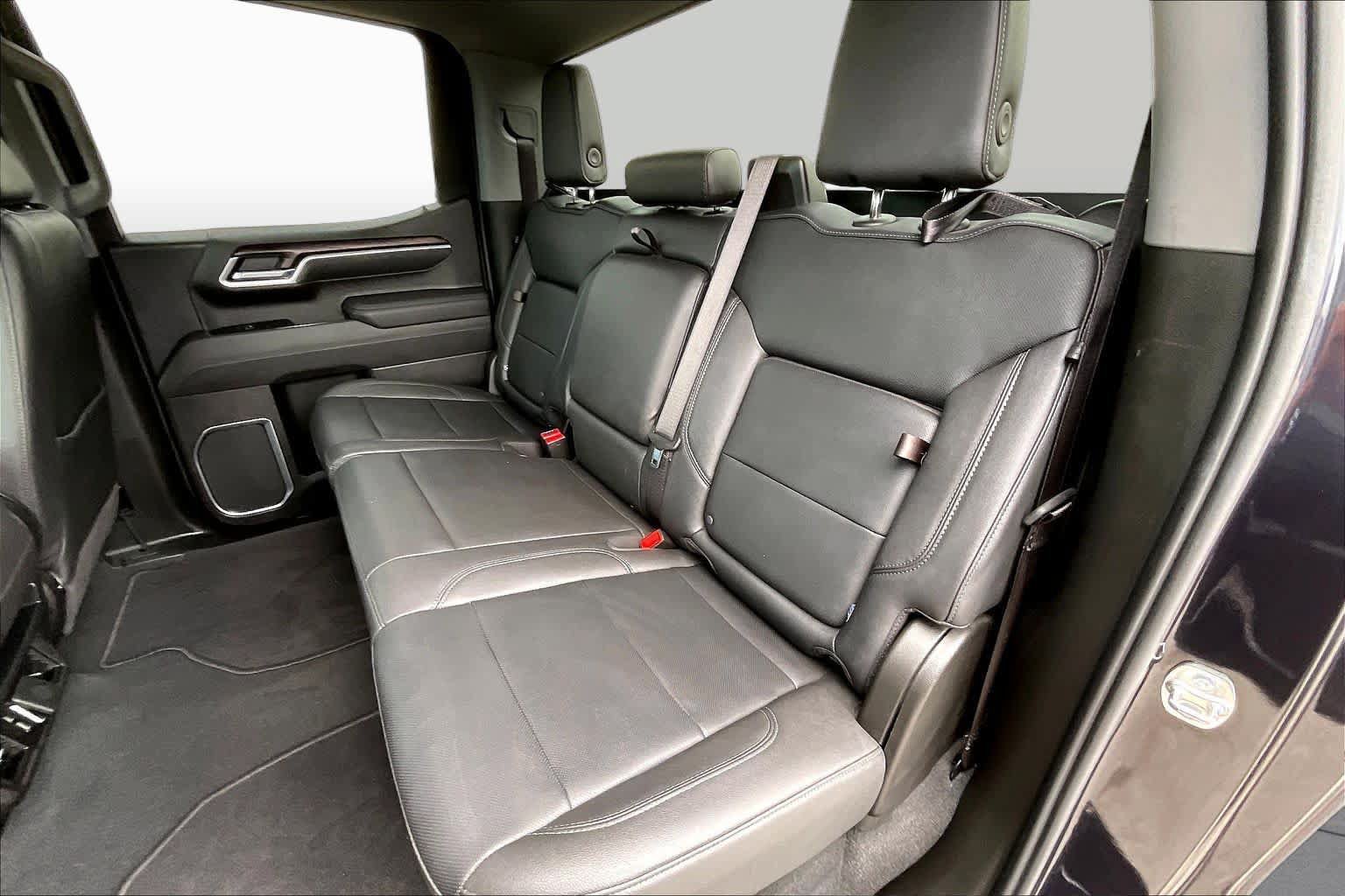 Used 2026 GMC Sierra 1500 SLT RWD image 20