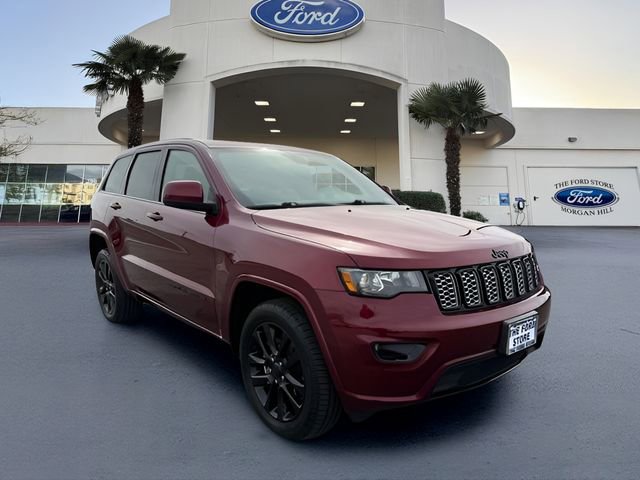 Used 2021 Jeep Grand Cherokee Laredo X image 4