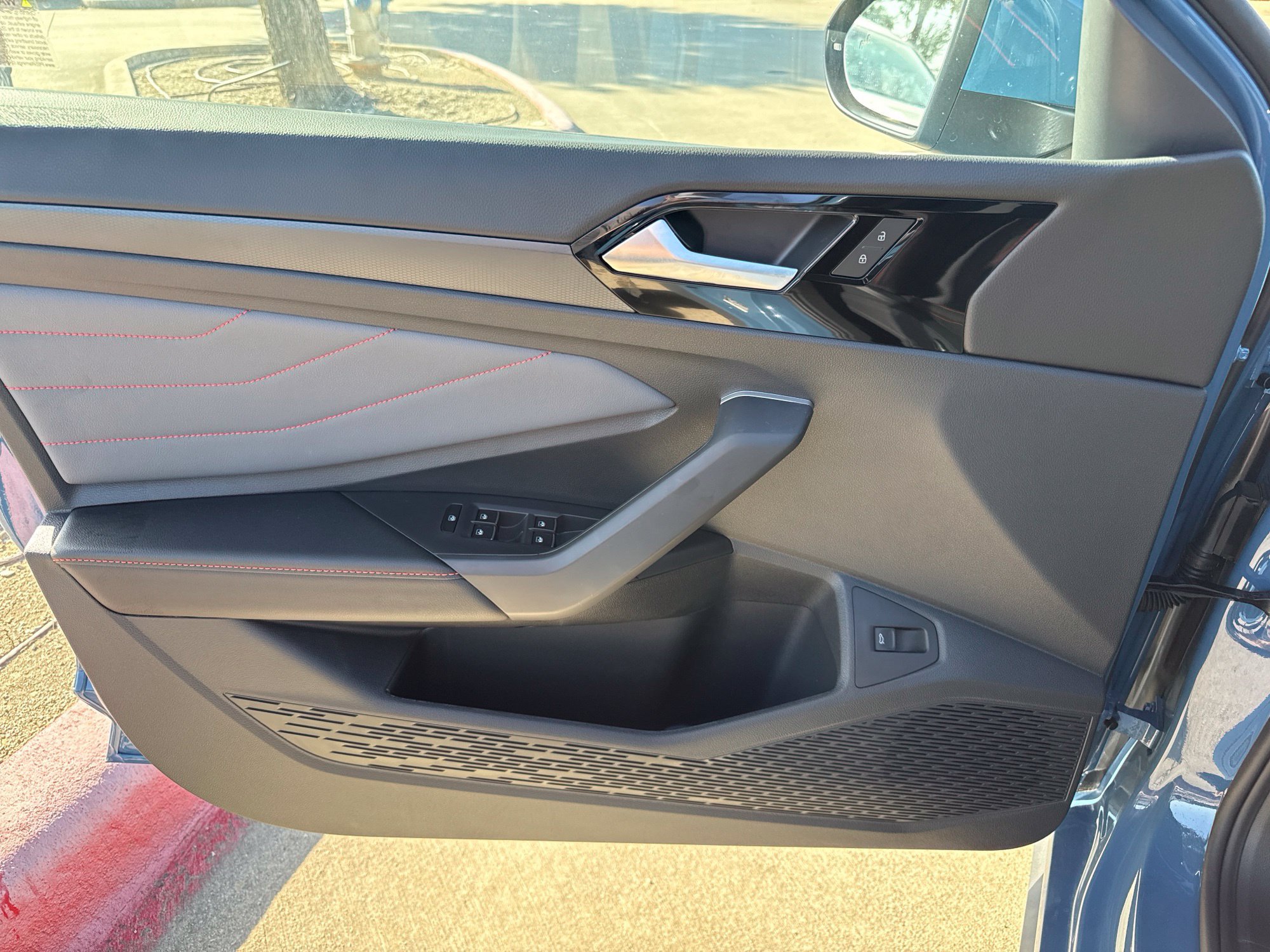 New 2026 Volkswagen Jetta GLI Autobahn FWD image 9