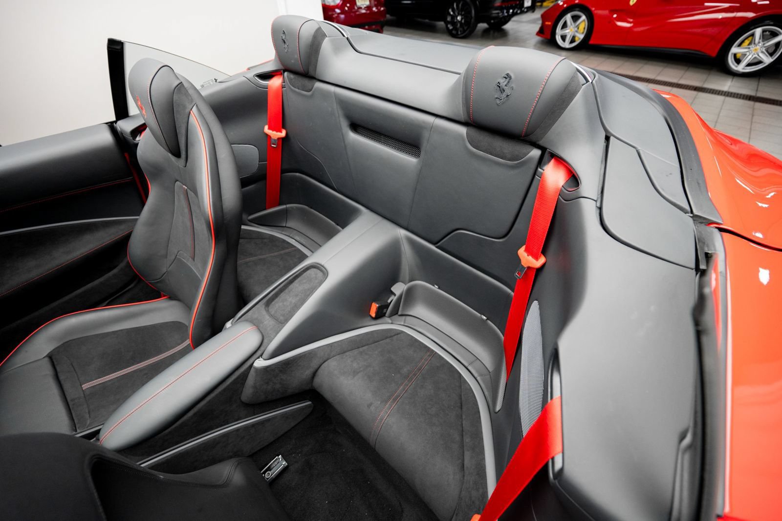 Used 2026 Ferrari Roma Spider RWD image 24