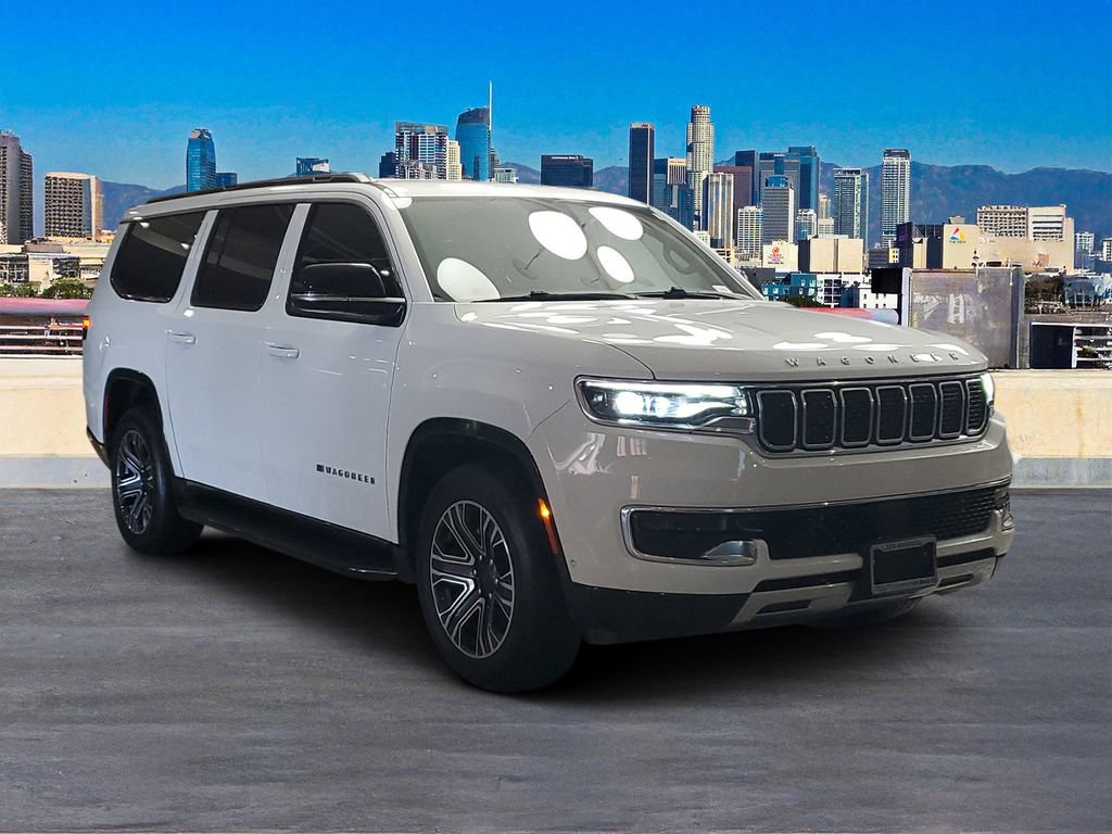 Used 2024 Jeep Wagoneer L Series II w/ Flexible Seating Group RWD image 3