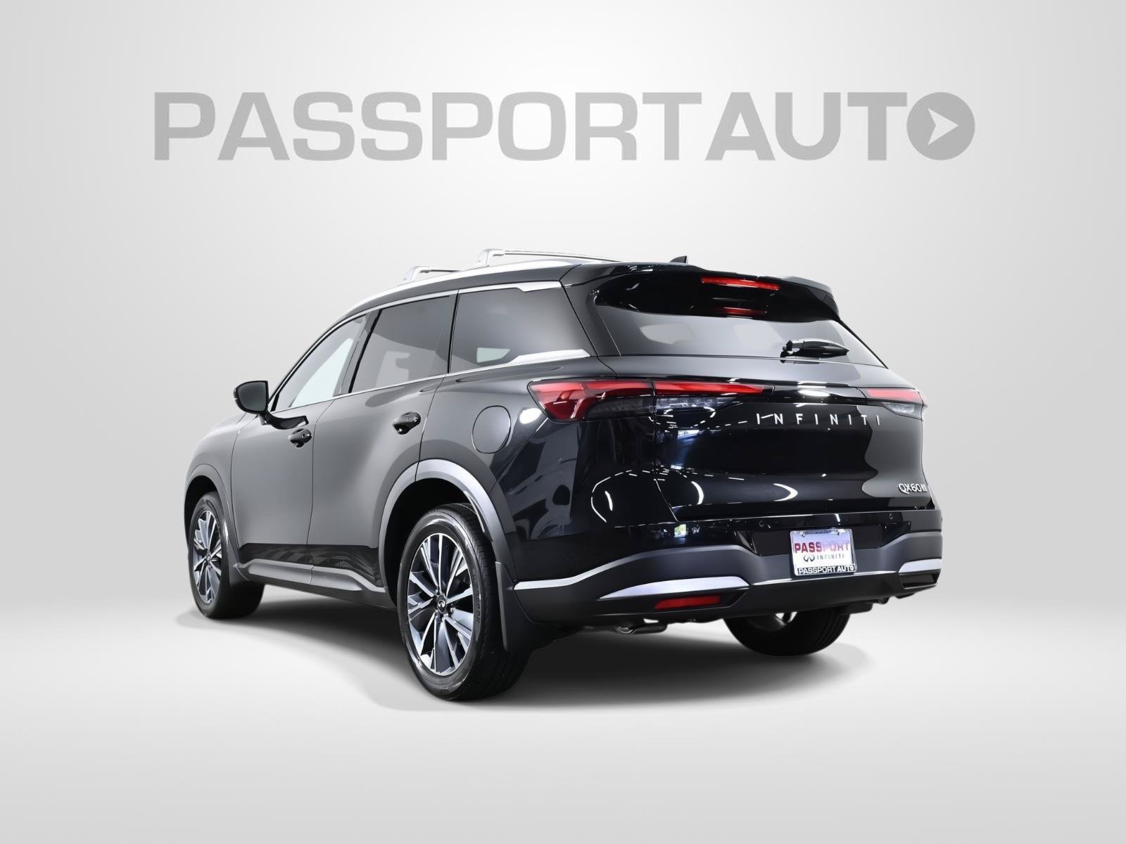 Certified 2027 INFINITI QX60 Luxe w/ Cargo Package AWD/4WD image 4