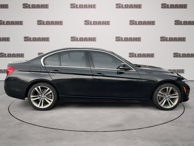 Used 2018 BMW 330i xDrive Sedan AWD/4WD image 6