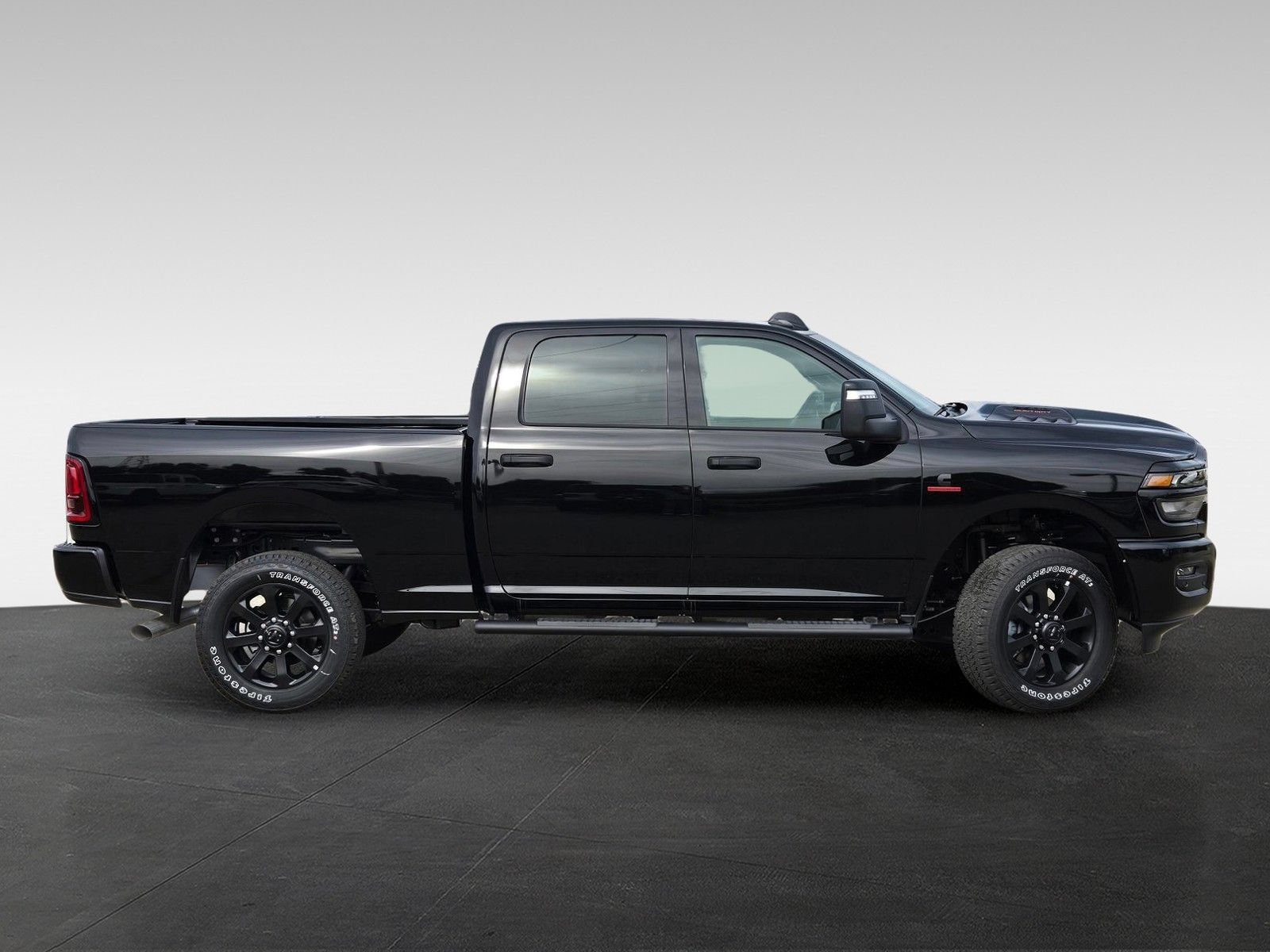 New 2026 RAM 2500 Tradesman AWD/4WD image 4