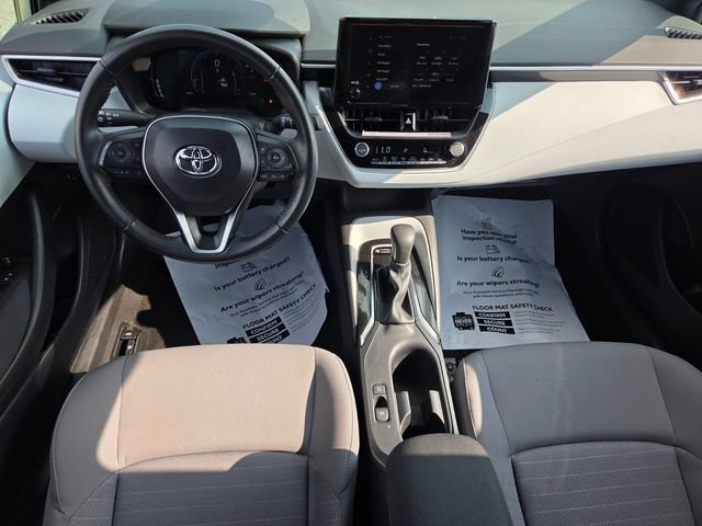Used 2026 Toyota Corolla SE FWD image 9