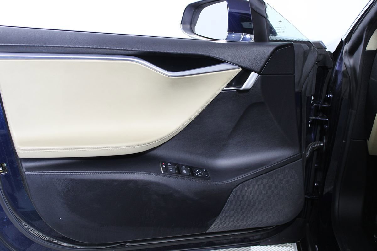 Used 2013 Tesla Model S Performance RWD image 50