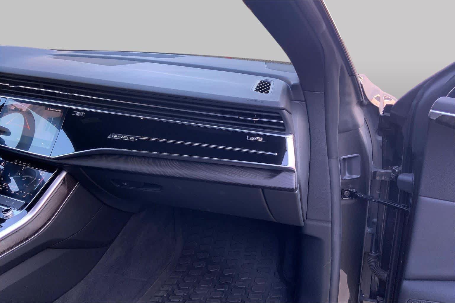 Used 2021 Audi Q8 Premium AWD/4WD image 19