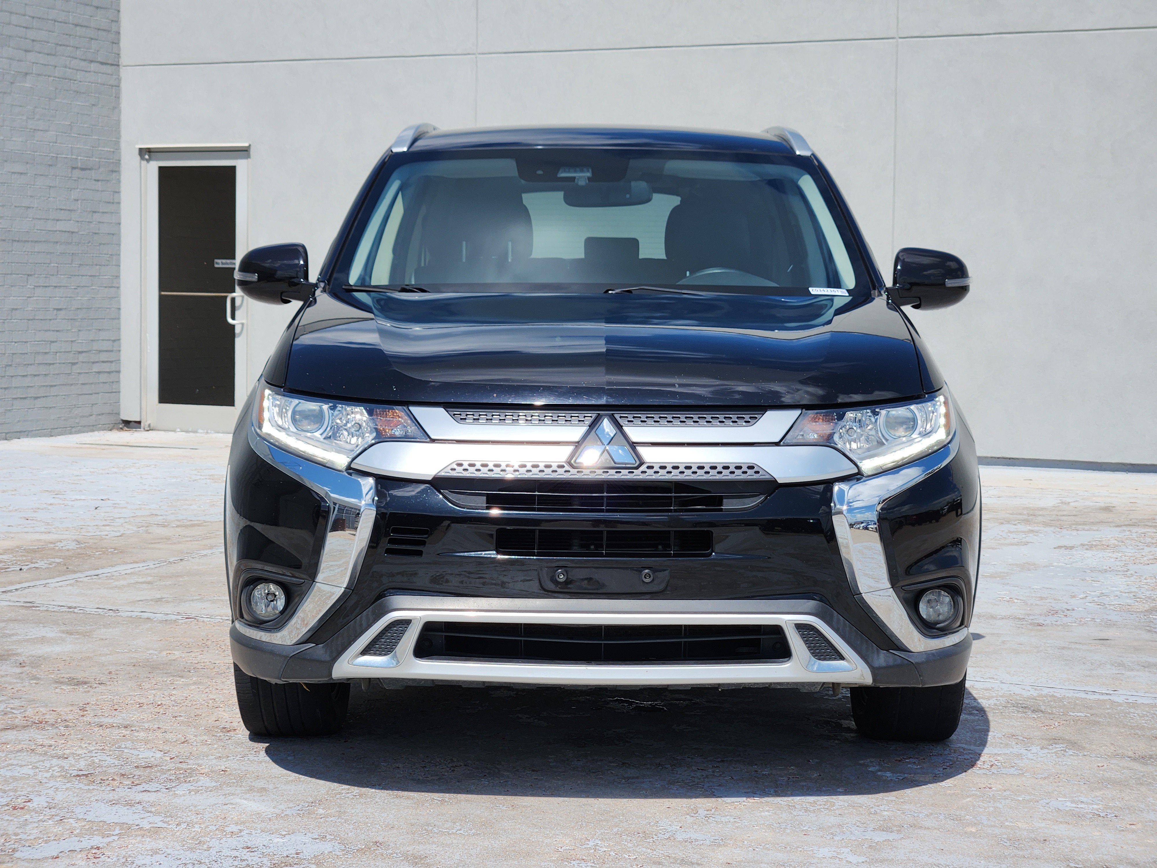 Used 2020 Mitsubishi Outlander SE FWD image 3