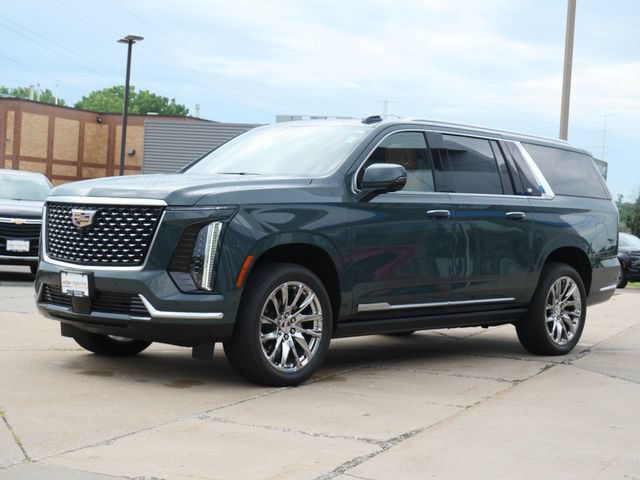 Used 2025 Cadillac Escalade ESV Premium Luxury w/ LPO, Floor Liner Package AWD/4WD image 3