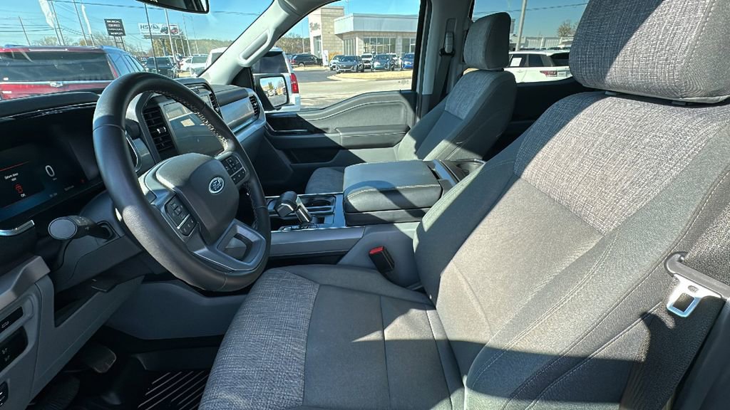 Used 2023 Ford F150 Lightning XLT image 9