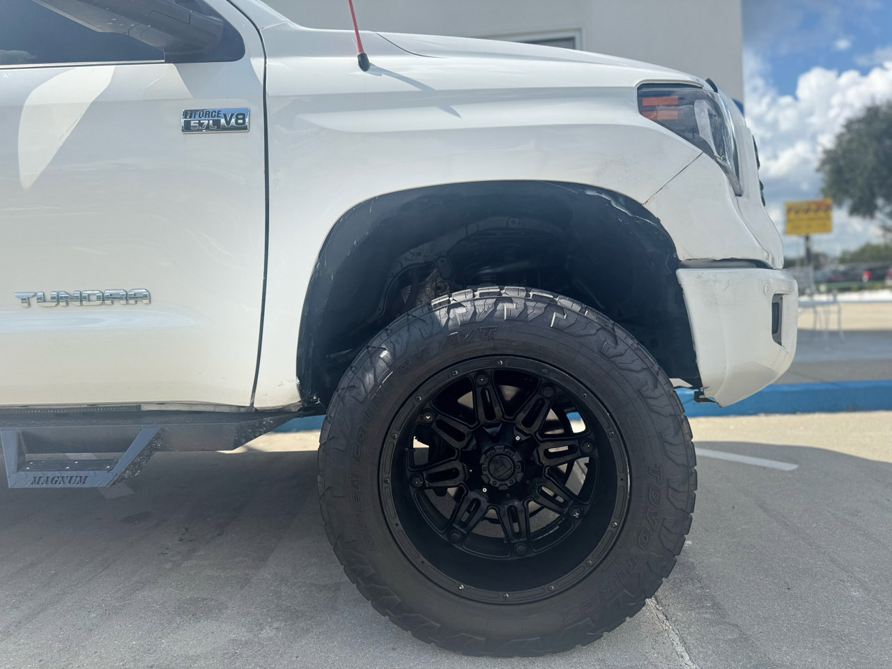 Used 2014 Toyota Tundra SR5 image 18