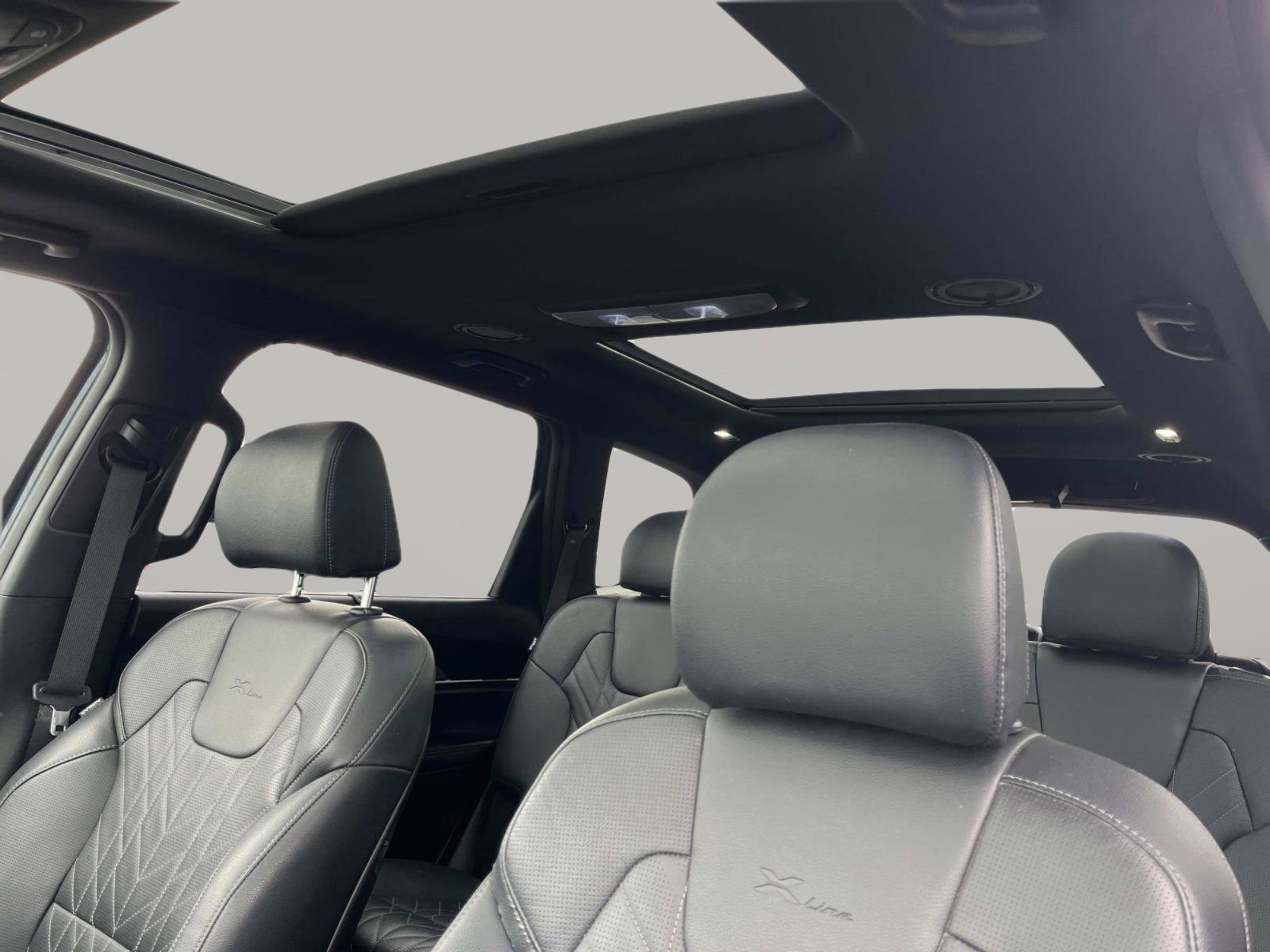 Used 2023 Kia Telluride SX X-Line image 37