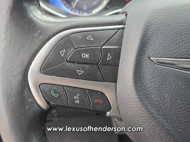 Used 2015 Chrysler 200 Limited w/ Convenience Group FWD image 22