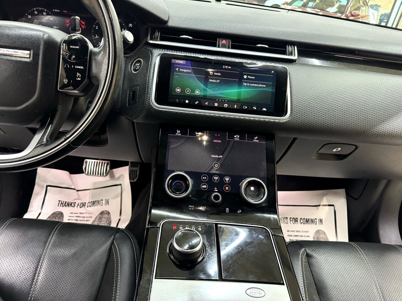 Used 2018 Land Rover Range Rover Velar R-Dynamic SE image 24