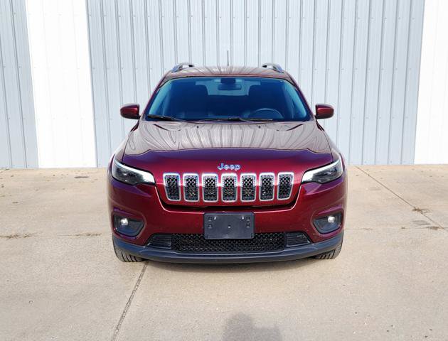 Used 2019 Jeep Cherokee Latitude w/ Cold Weather Group image 4
