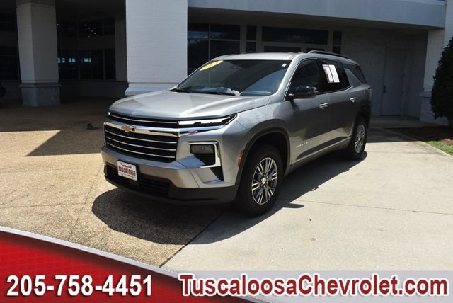 Used 2025 Chevrolet Traverse LT w/ LPO, Floor Liner Package FWD image 5