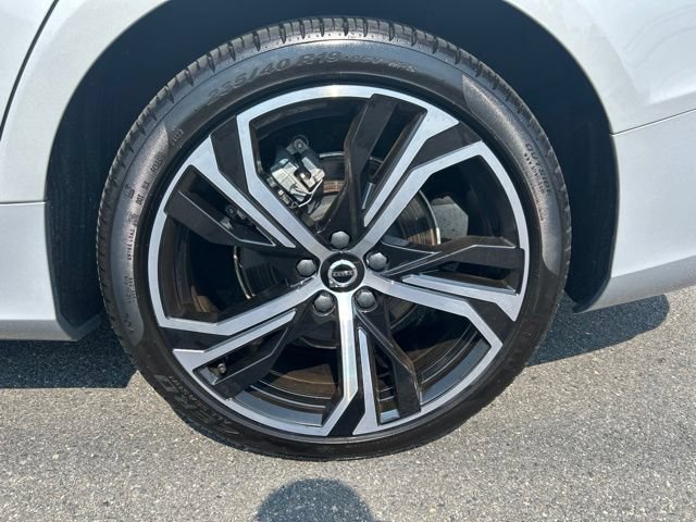 Certified 2023 Volvo S60 B5 Plus w/ Climate Package AWD/4WD image 9