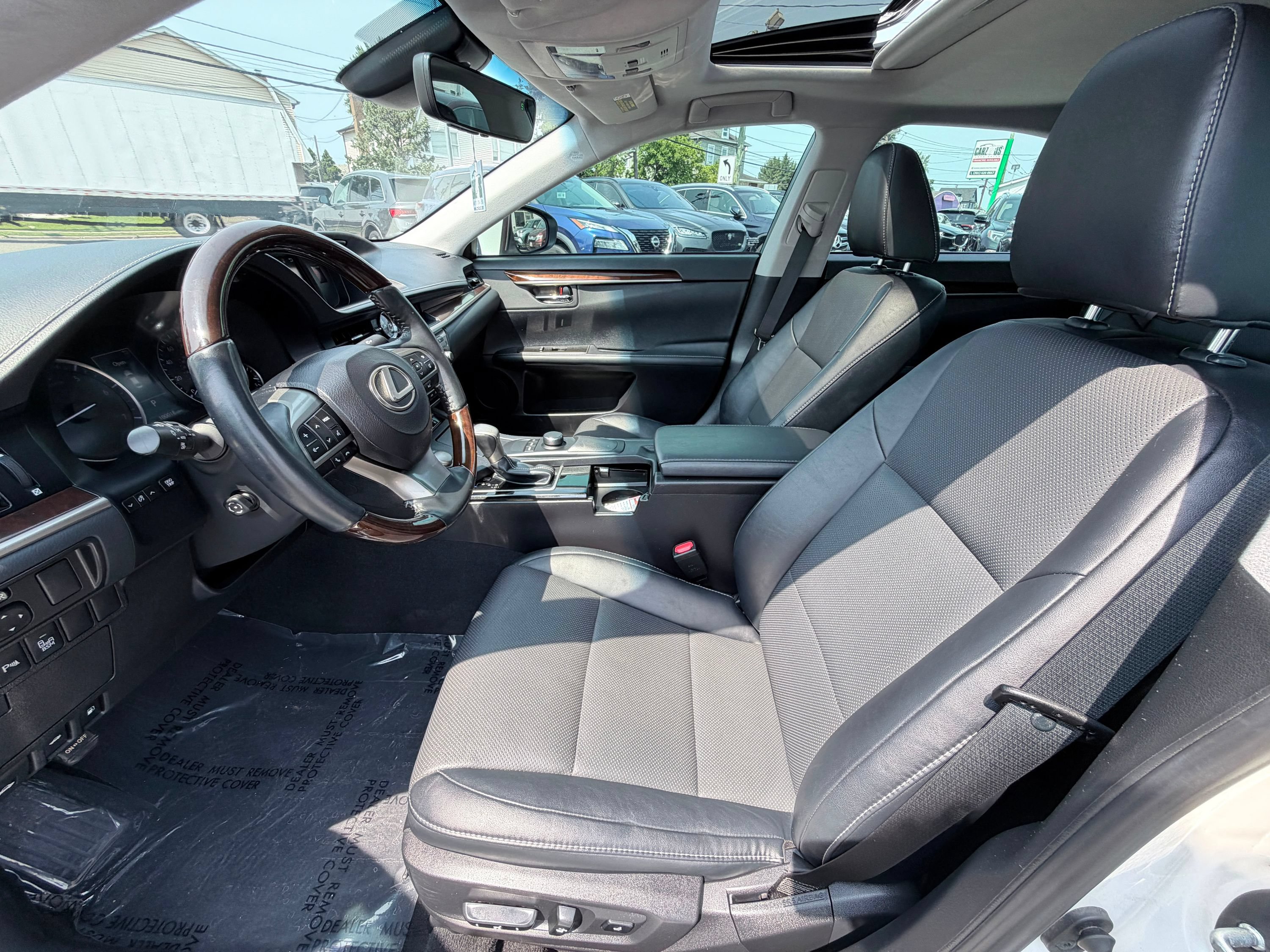 Used 2018 Lexus ES 350 w/ Premier Package FWD image 13