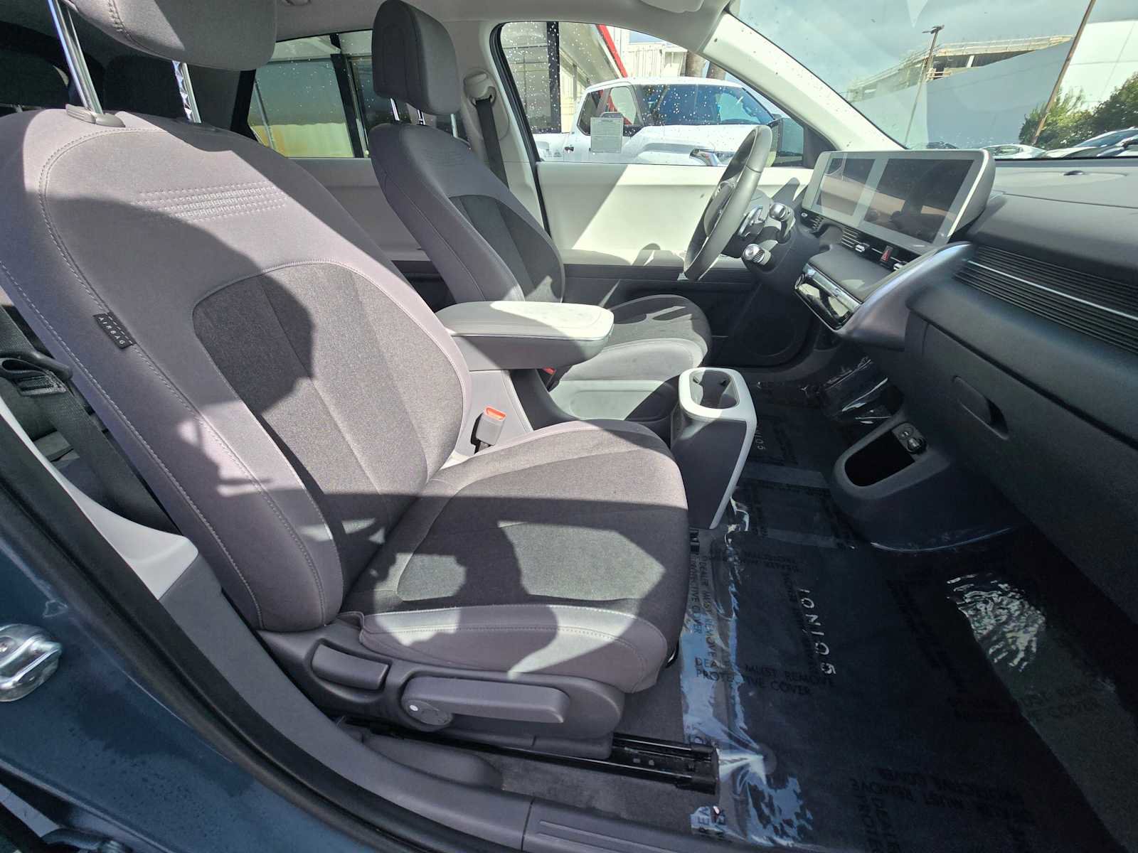 Used 2024 Hyundai Ioniq 5 SEL image 11