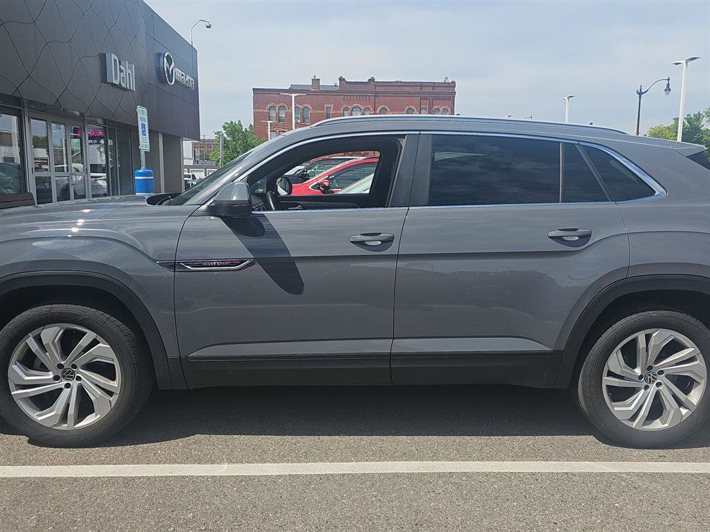 Used 2021 Volkswagen Atlas Cross Sport SEL w/ Cross Sport MDO Package AWD/4WD image 12