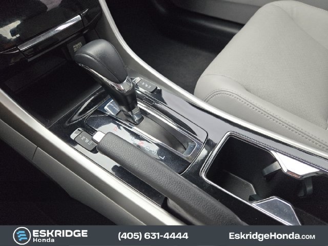 Used 2017 Honda Accord EX-L image 20