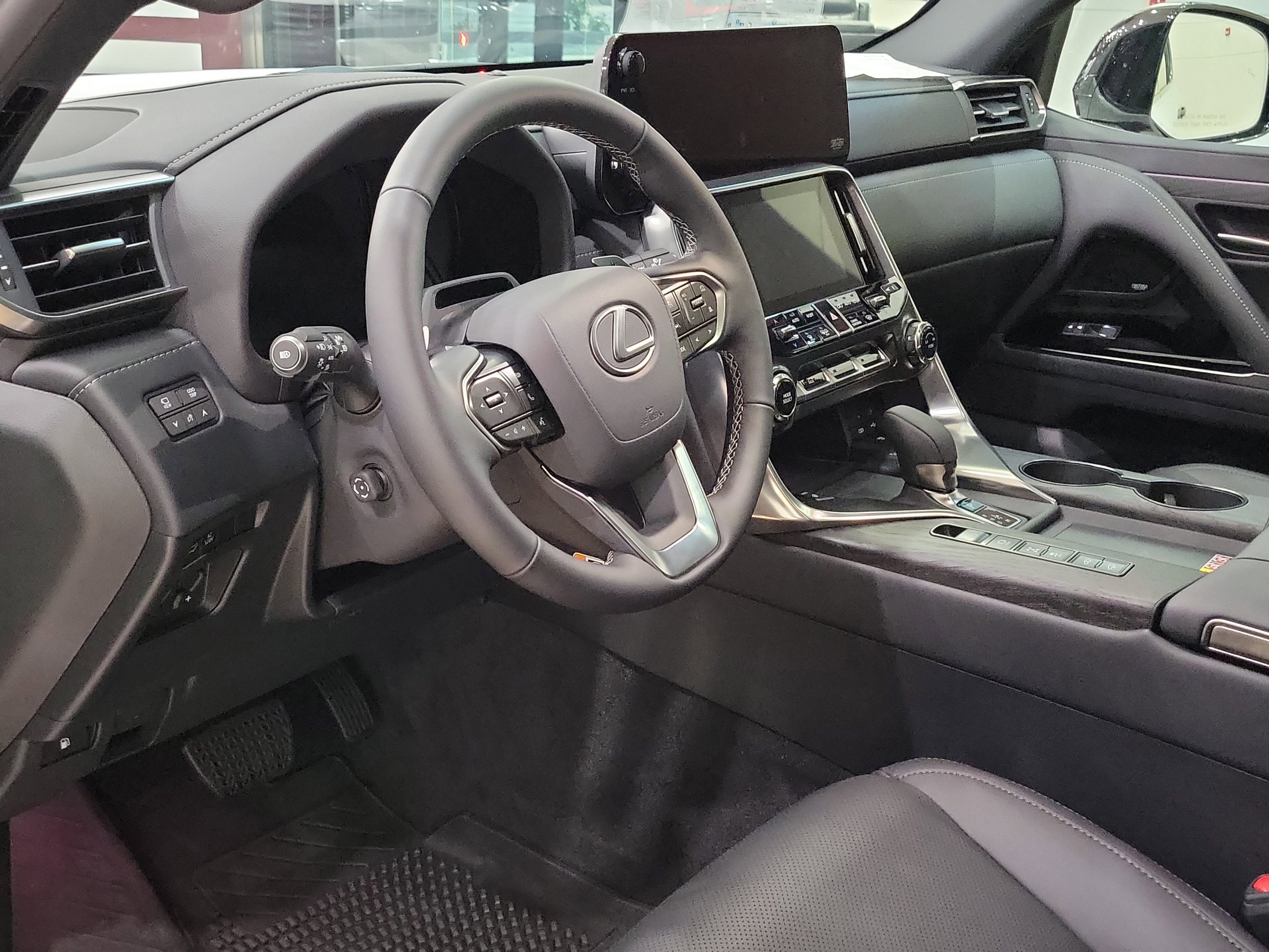 New 2026 Lexus LX 700h Overtrail AWD/4WD image 7