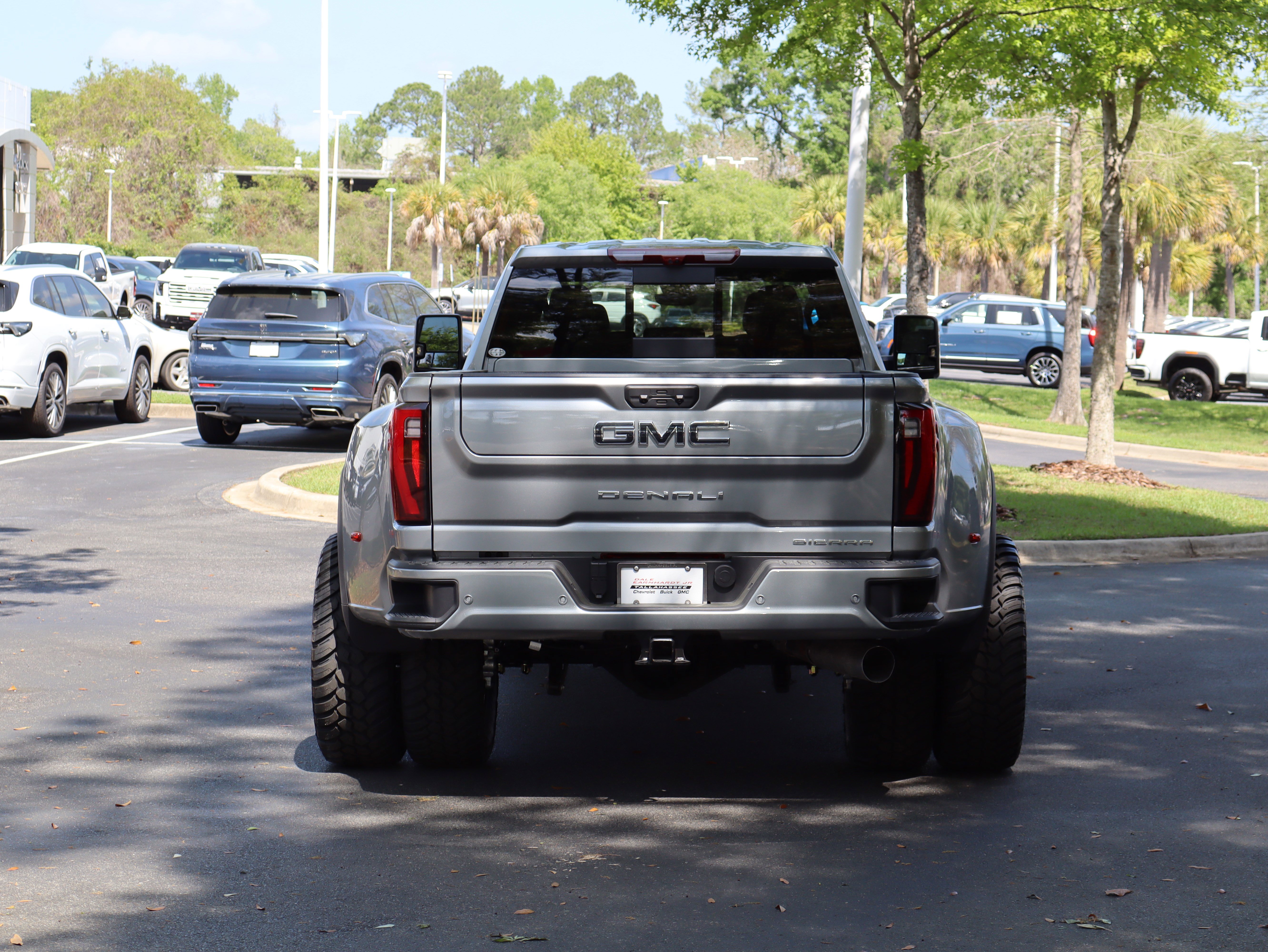 Used 2026 GMC Sierra 3500 Denali Ultimate image 19