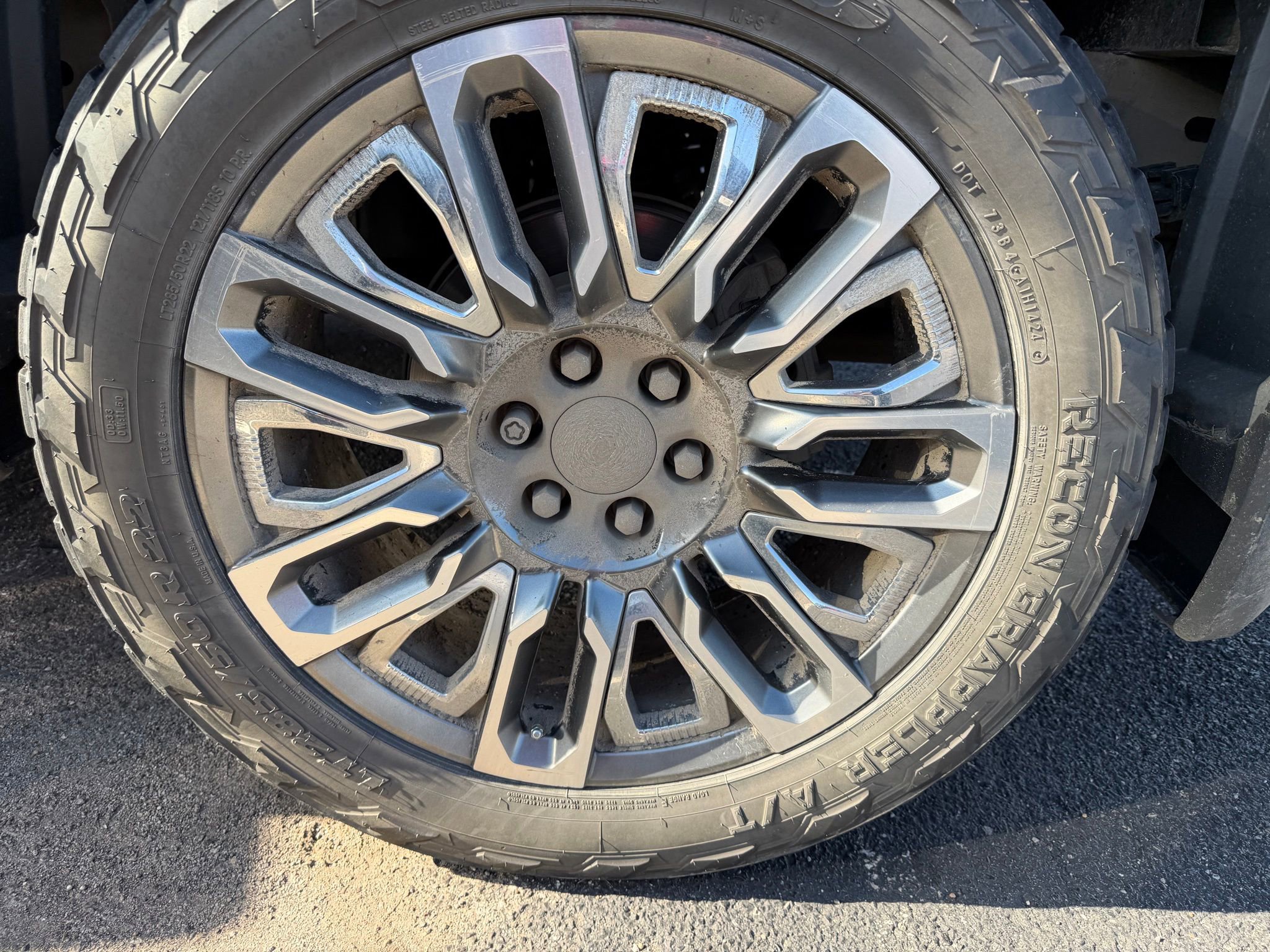 Used 2023 GMC Sierra 1500 Denali Ultimate image 10