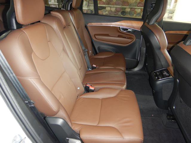 Used 2024 Volvo XC90 B6 Core AWD/4WD image 16