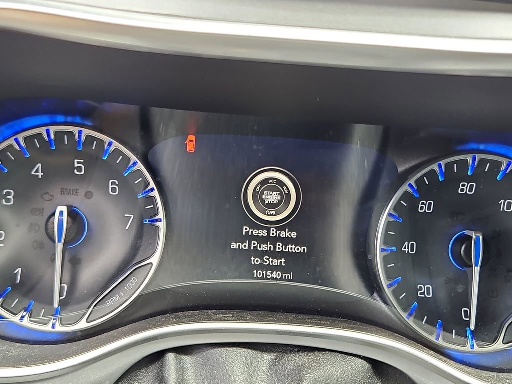 Used 2018 Chrysler Pacifica Limited w/ S Appearance Package image 12