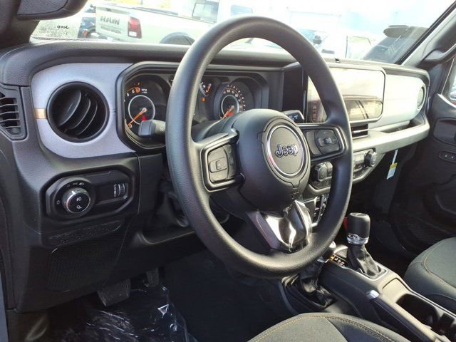 New 2026 Jeep Gladiator Sport AWD/4WD image 6