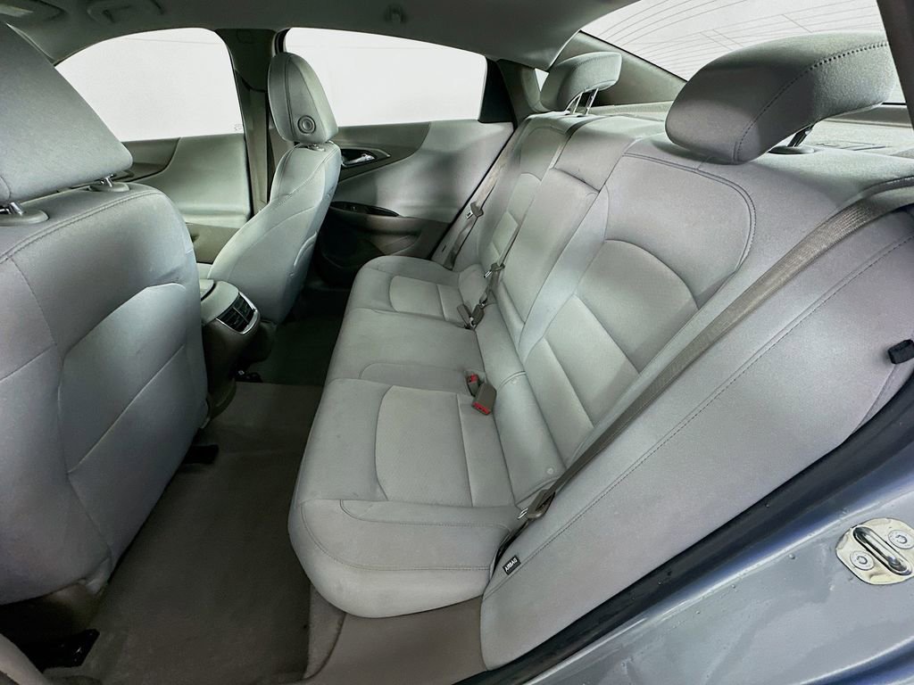 Used 2024 Chevrolet Malibu LT image 30