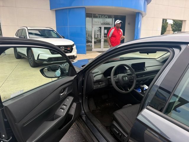 Used 2024 Honda Accord EX image 5