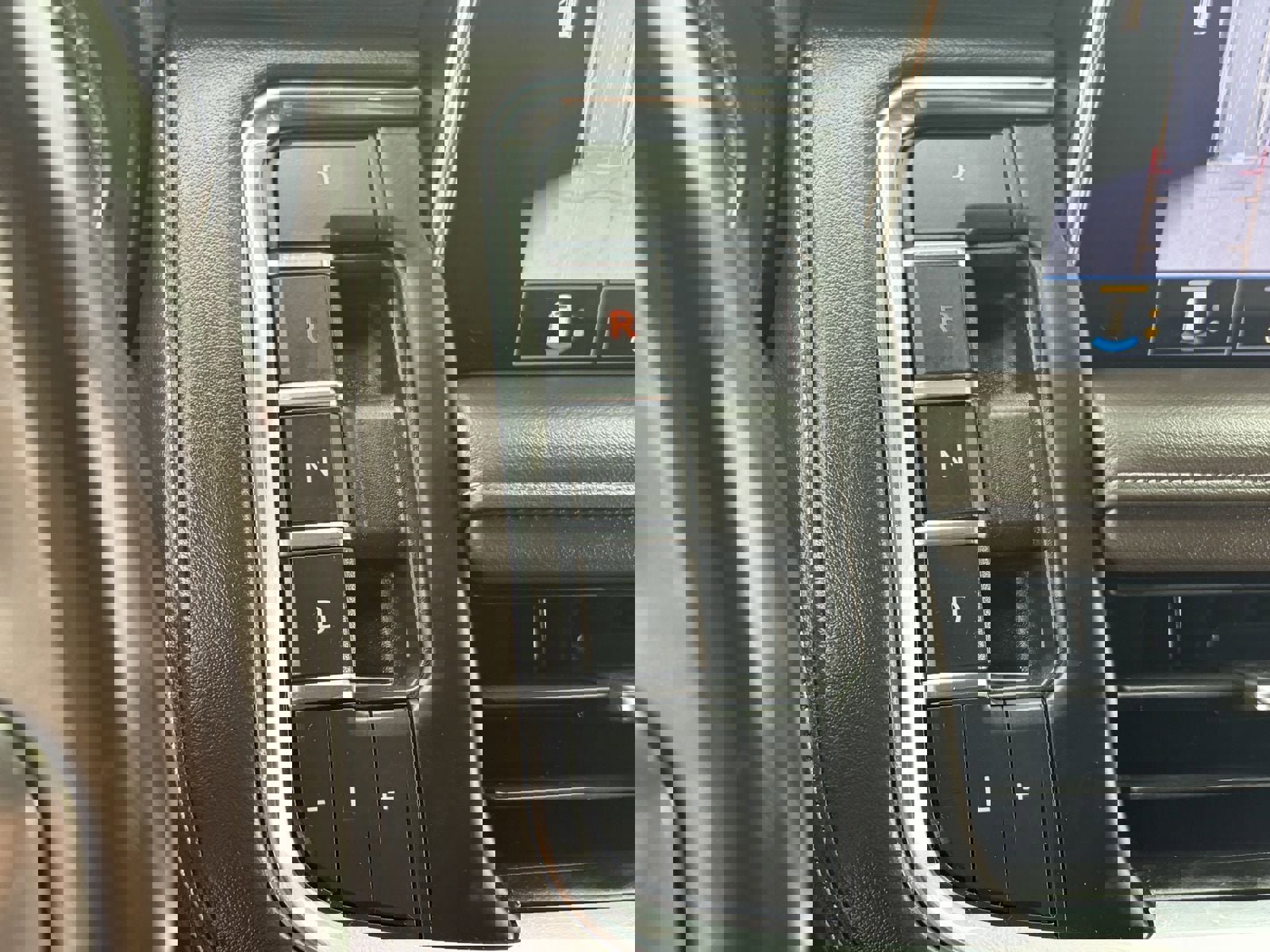 Used 2021 Chevrolet Tahoe LT w/ LT Signature Package image 31