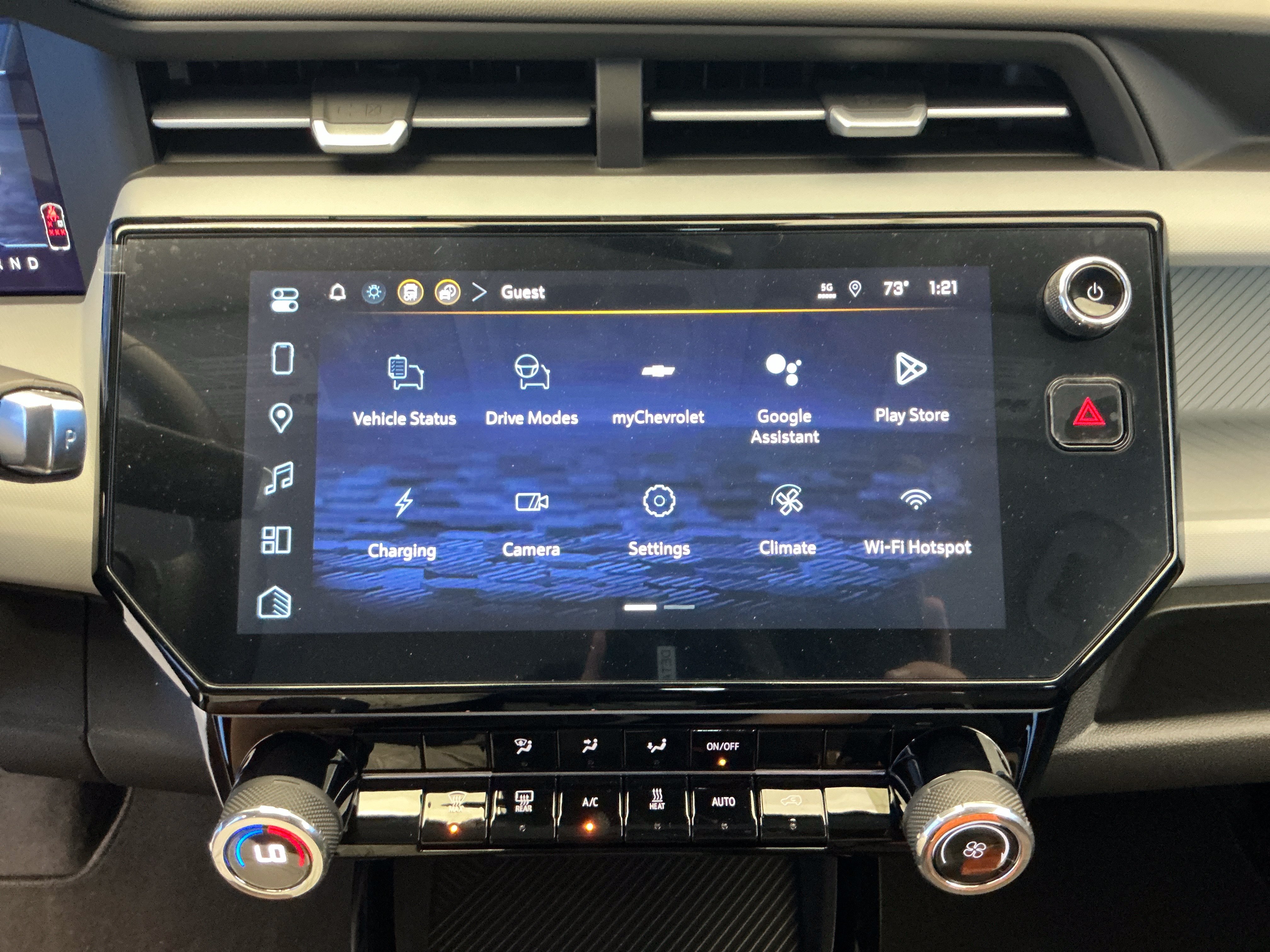 New 2027 Chevrolet Bolt LT FWD image 17