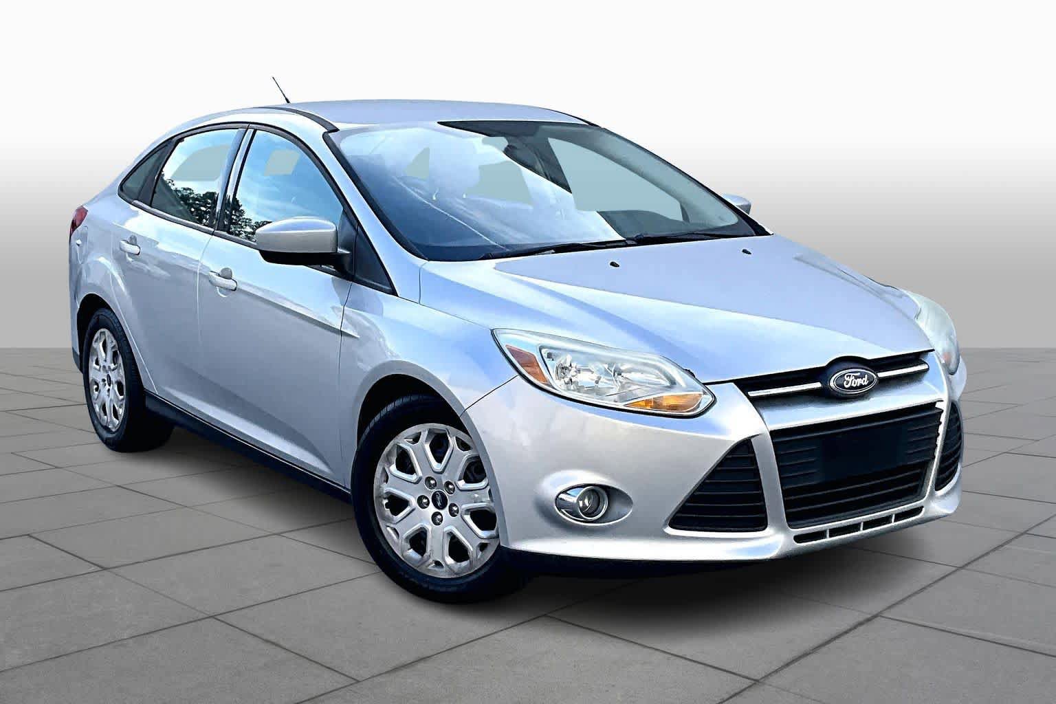 Used 2012 Ford Focus SE FWD image 3