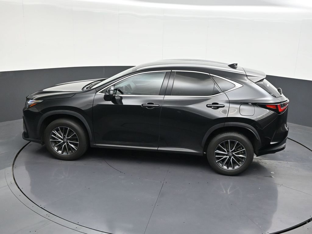 Used 2023 Lexus NX 250 FWD w/ Towing Package (2000 Lbs) image 16