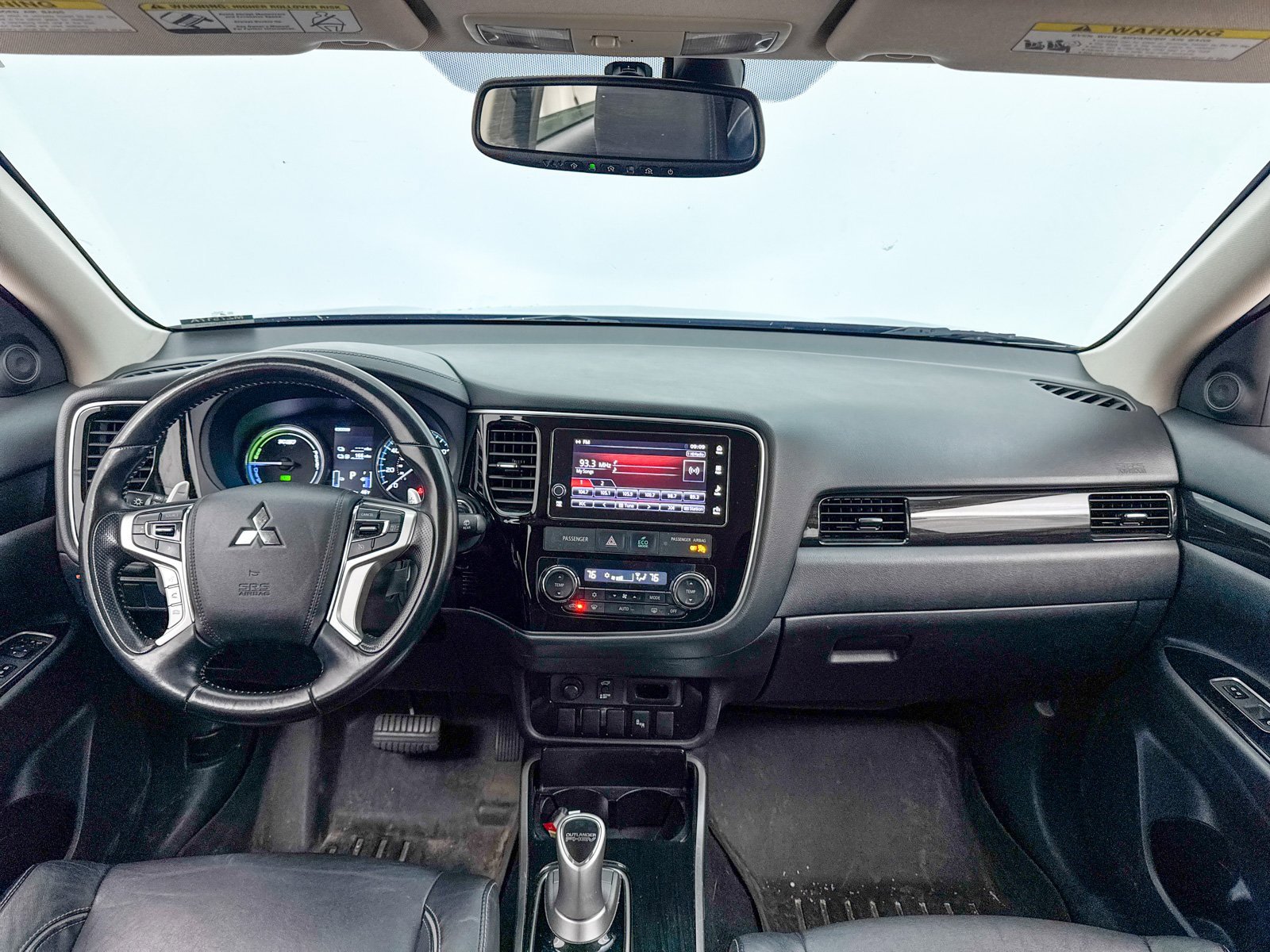 Used 2018 Mitsubishi Outlander SEL image 17