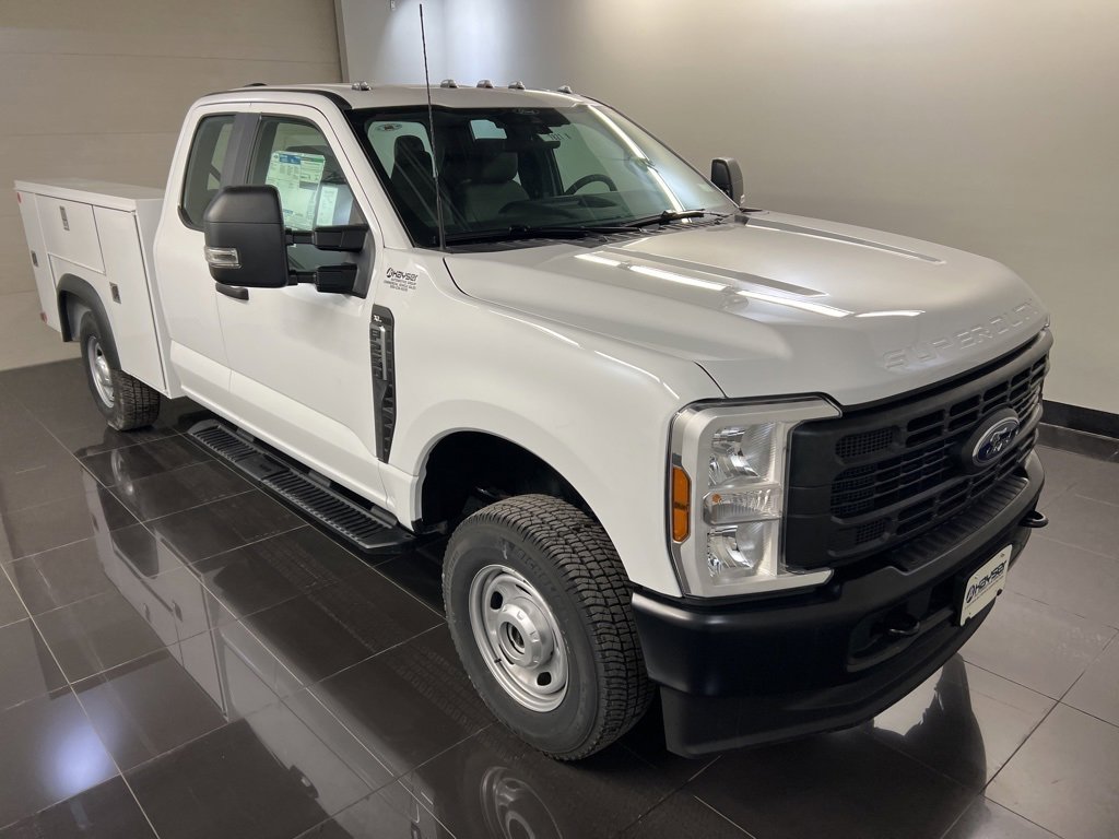 New 2025 Ford F250 XLT w/ Snow Plow Prep Package
