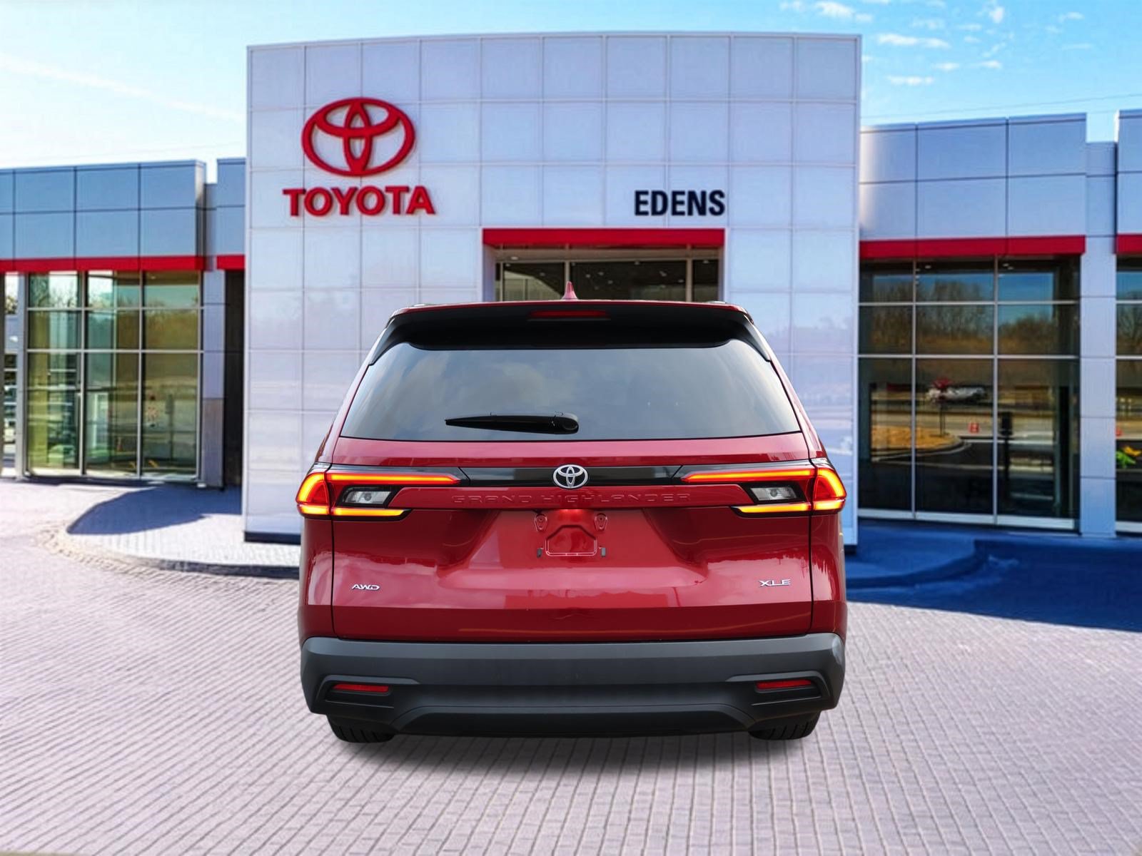 Certified 2024 Toyota Grand Highlander AWD image 4