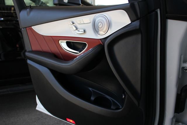 Used 2021 Mercedes-Benz GLC 300 4MATIC Coupe image 21