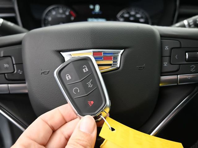 New 2025 Cadillac XT6 Luxury image 30