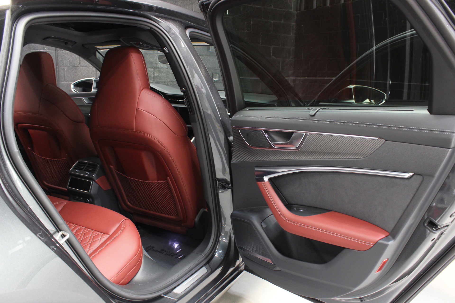 Used 2023 Audi S6 Prestige image 42