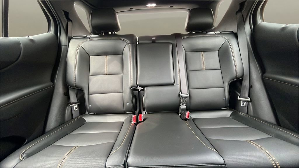 Used 2024 Chevrolet Equinox Premier image 16