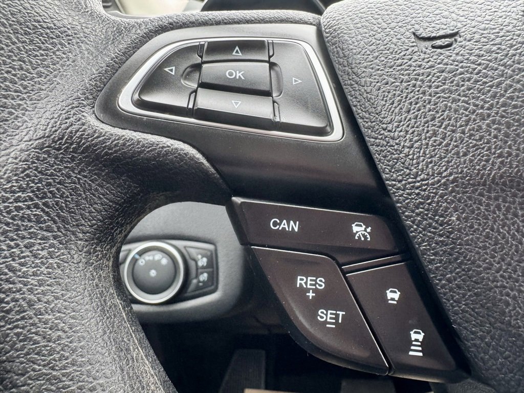 Used 2019 Ford Escape SE image 24