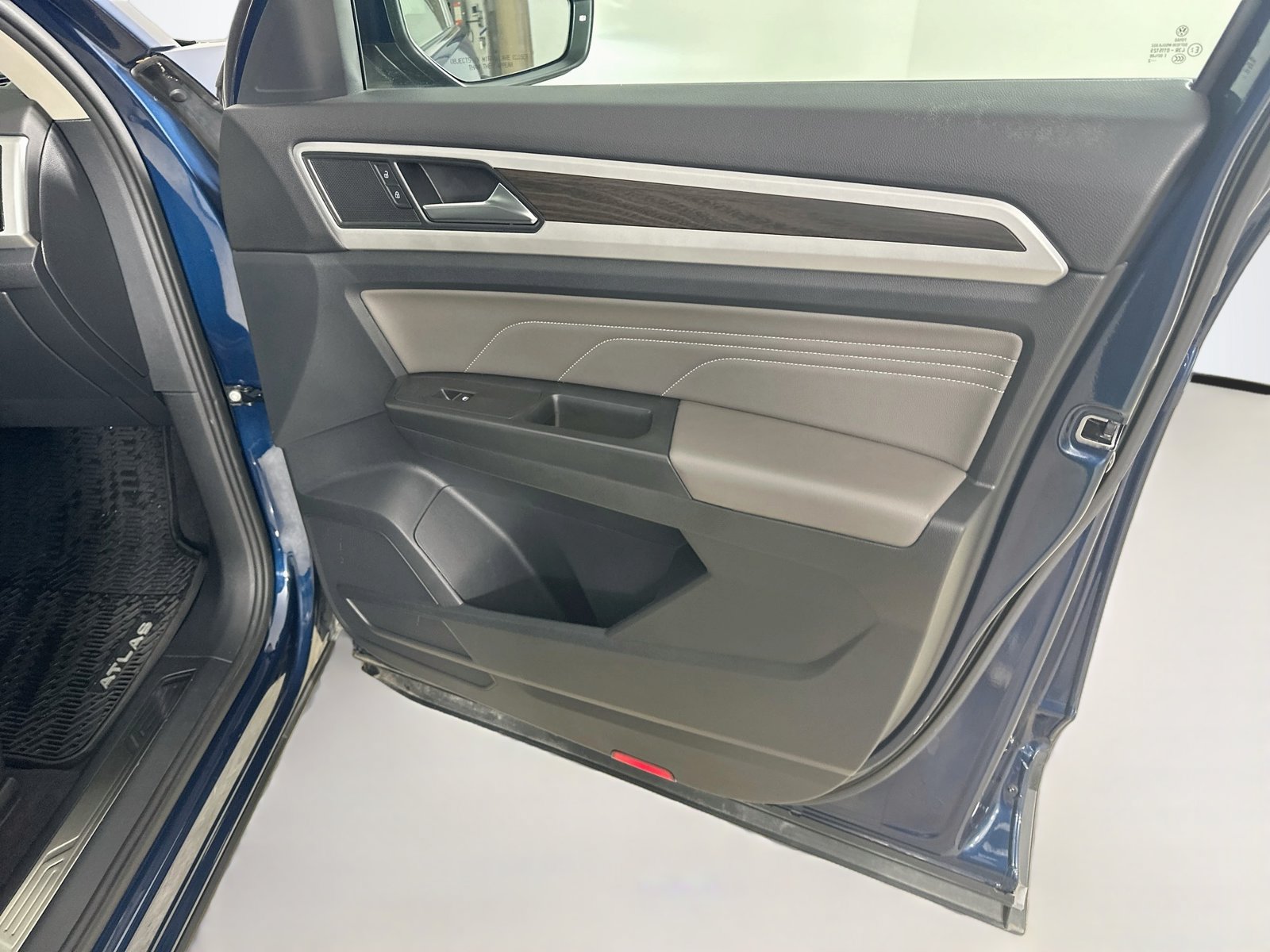 Used 2022 Volkswagen Atlas SE FWD image 43