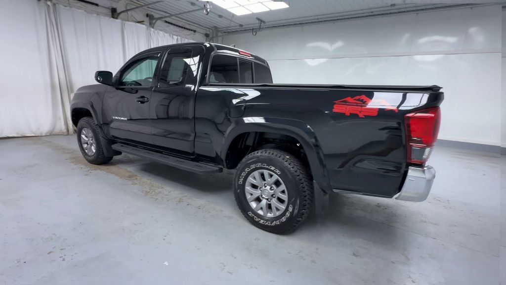 Certified 2019 Toyota Tacoma SR5 AWD/4WD image 6
