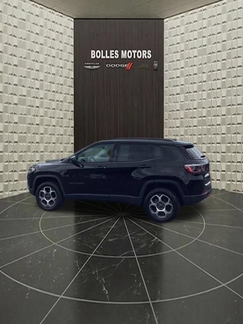Certified 2022 Jeep Compass Trailhawk w/ Sun and Sound Group AWD/4WD image 7